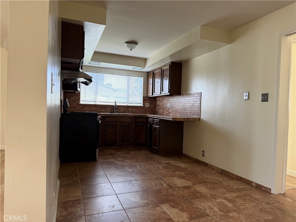 4831 Fiesta Ave - Photo 5