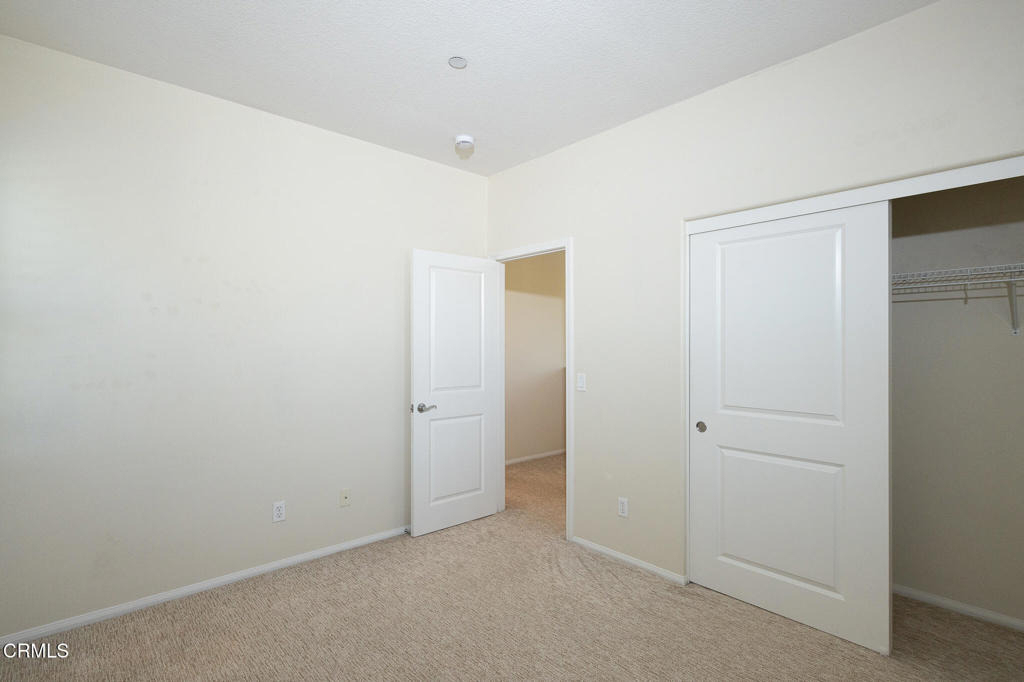 326 Lakeview Court - Photo 18