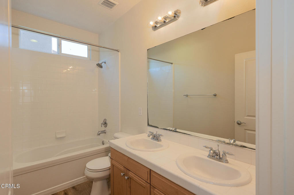326 Lakeview Court - Photo 19