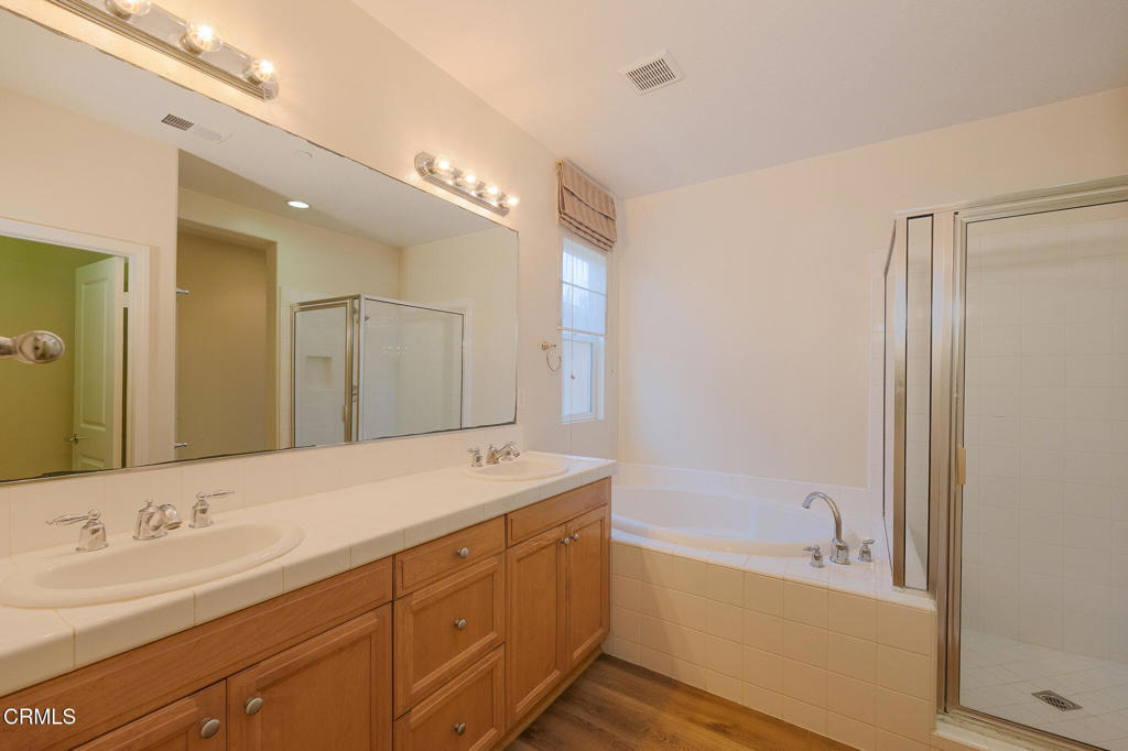 326 Lakeview Court - Photo 24