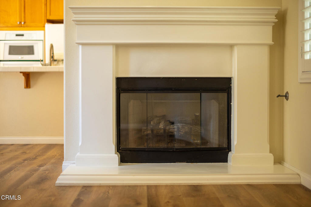 326 Lakeview Court - Photo 15