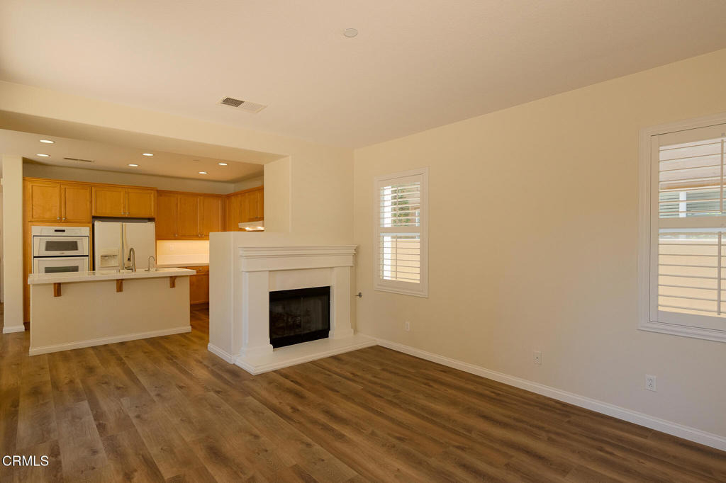 326 Lakeview Court - Photo 12