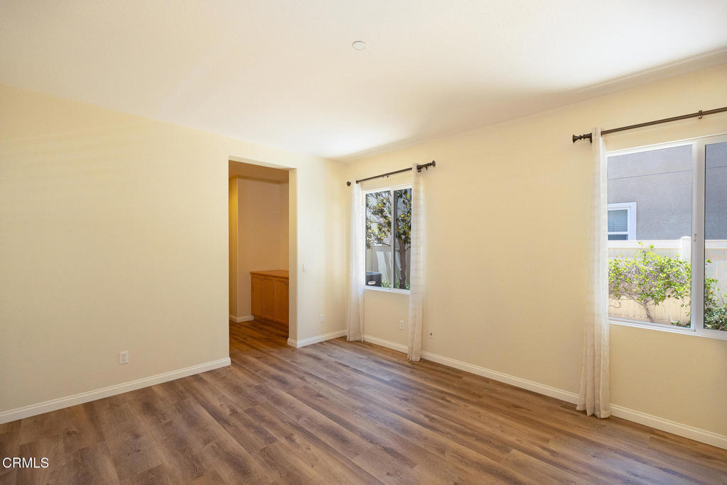 326 Lakeview Court - Photo 14