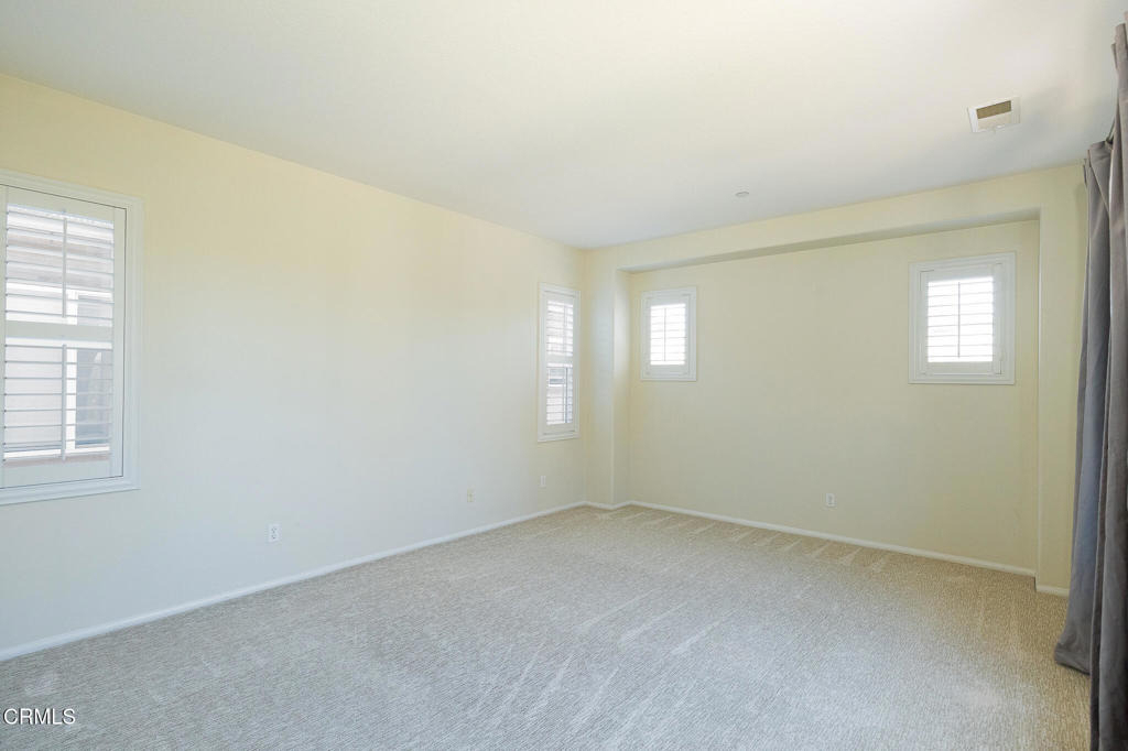 326 Lakeview Court - Photo 22