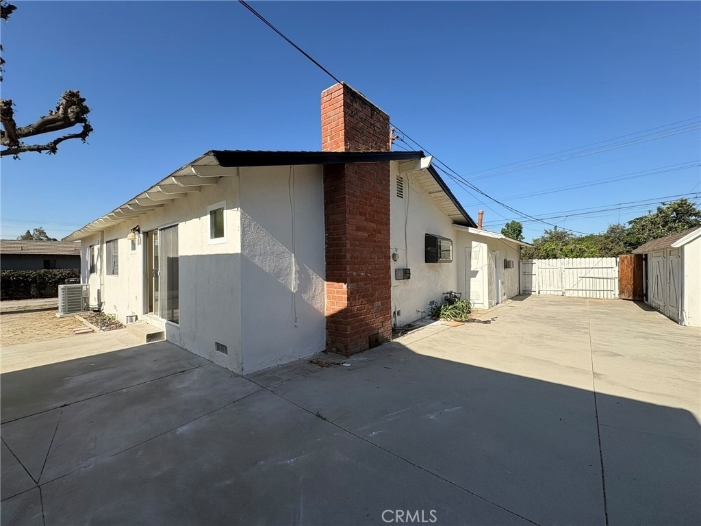 13233 East End Ave - Photo 13