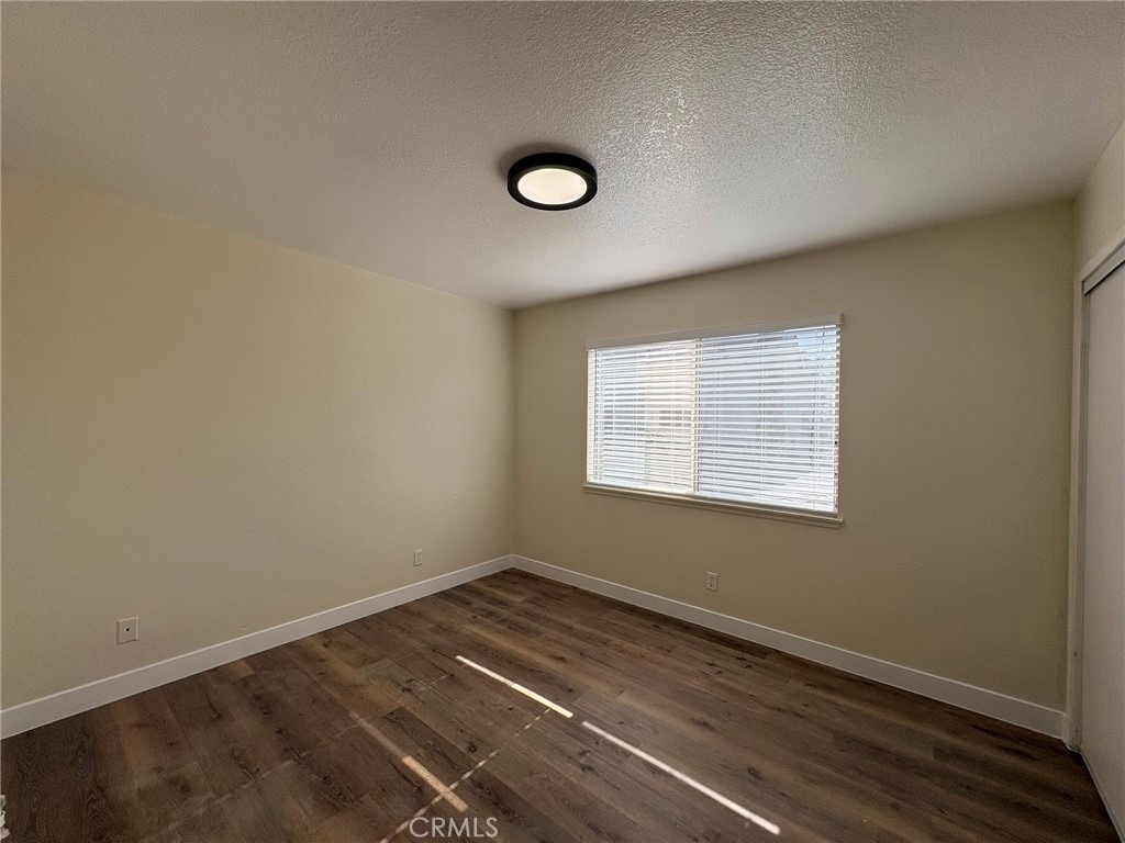 13233 East End Ave - Photo 5