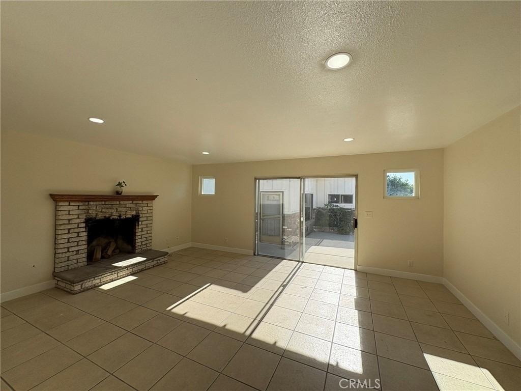 13233 East End Ave - Photo 3