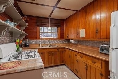 301 E Barker - Photo 5