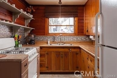 301 E Barker - Photo 4