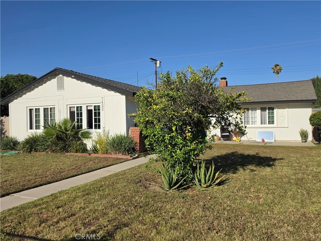 7422 Shoup Avenue - Photo 1