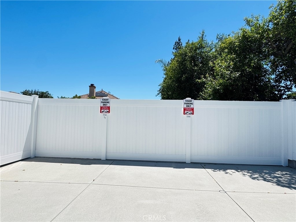 7744 1/2 Vassar Avenue - Photo 32