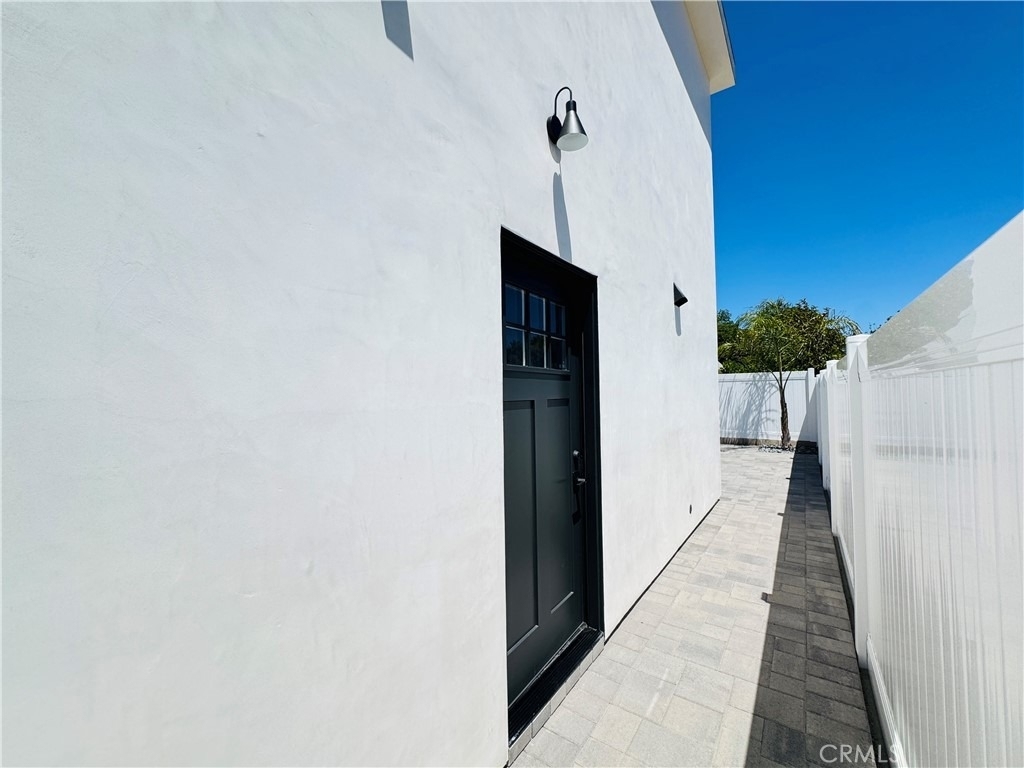 7744 1/2 Vassar Avenue - Photo 29