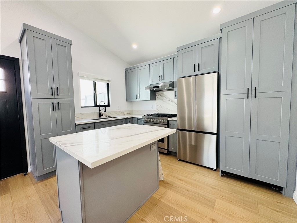 7742 Vassar Avenue - Photo 3