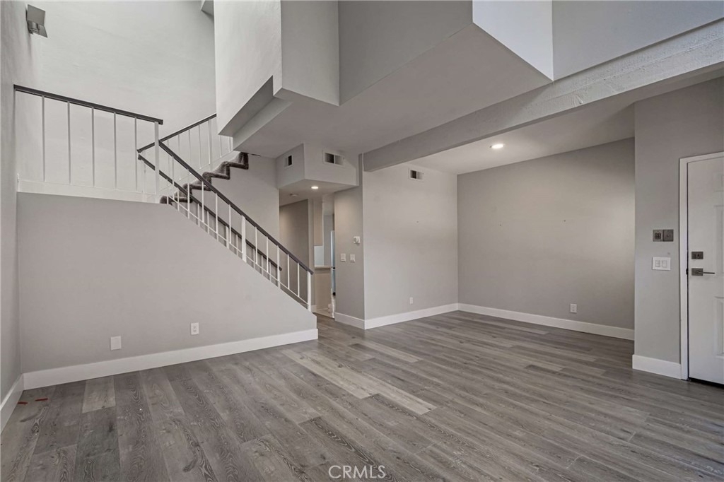 6323 Reseda Boulevard - Photo 1