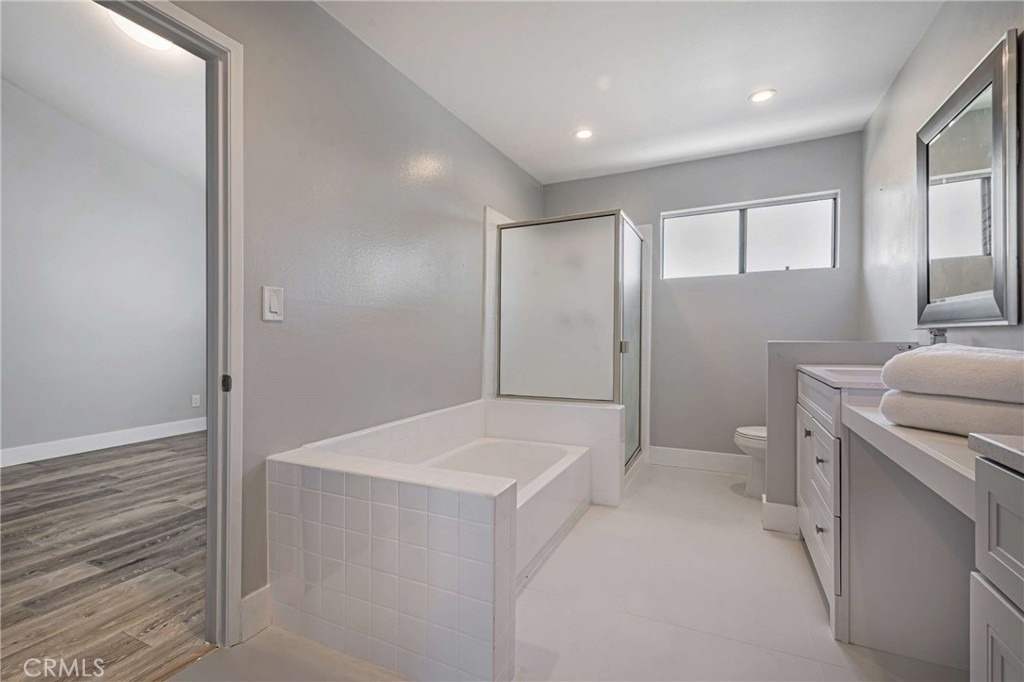 6323 Reseda Boulevard - Photo 16
