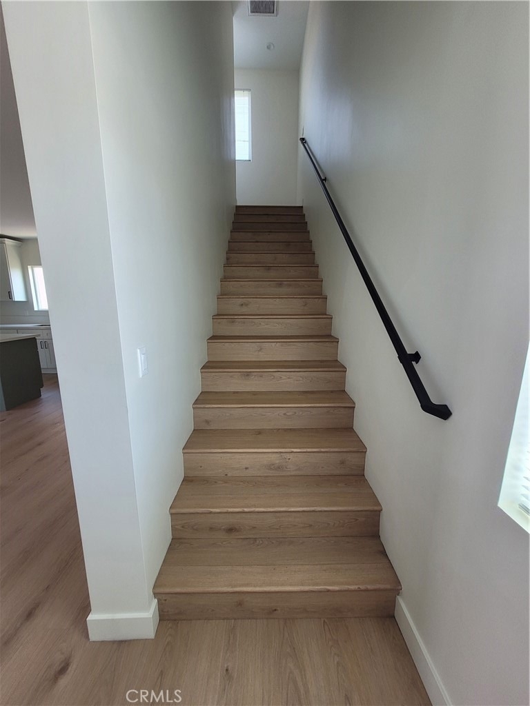 11864 Borden Avenue - Photo 10