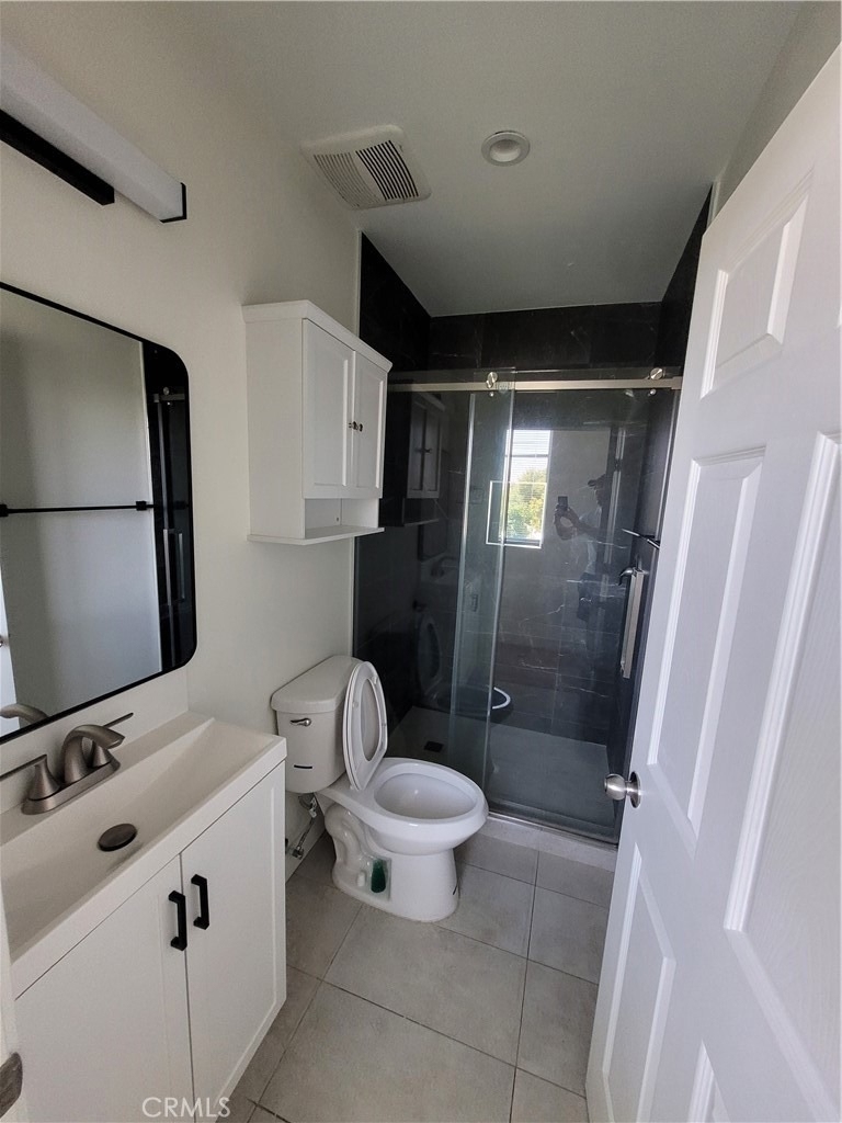 11864 Borden Avenue - Photo 11