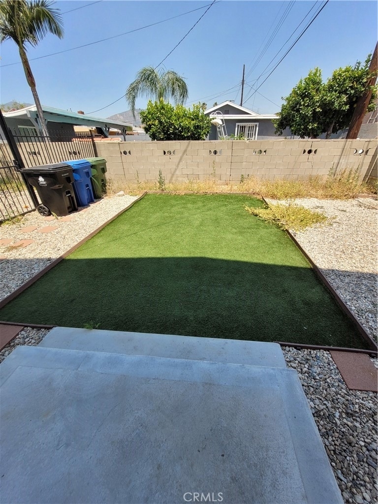 11864 Borden Avenue - Photo 6