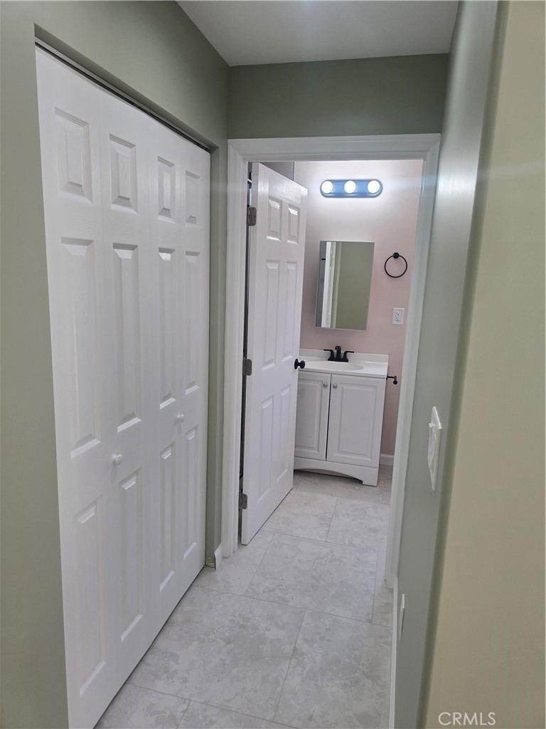 421 W Lexington - Photo 9