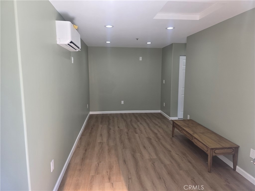 421 W Lexington - Photo 3