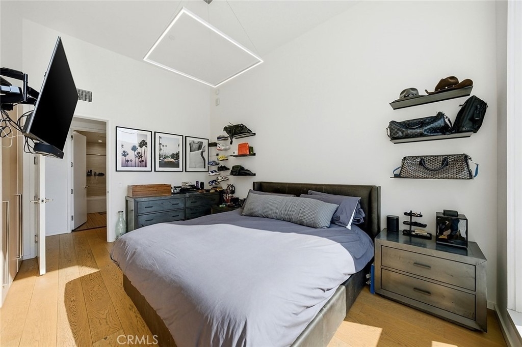 877 Francisco - Photo 15