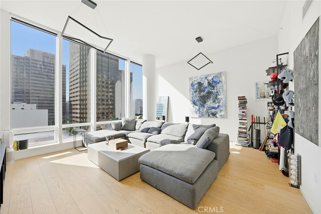 877 Francisco - Photo 20