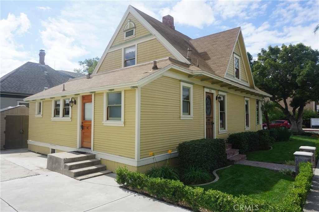 191 N Grand Street - Photo 1