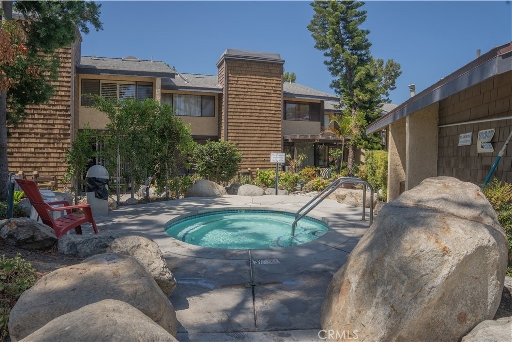 12750 Centralia Street - Photo 31
