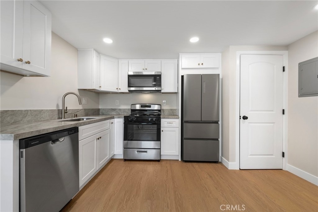 3020 E 3rd - Photo 10