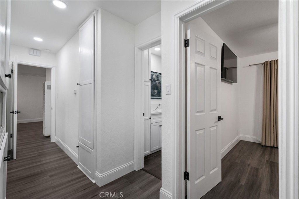 2023 Border Avenue - Photo 24