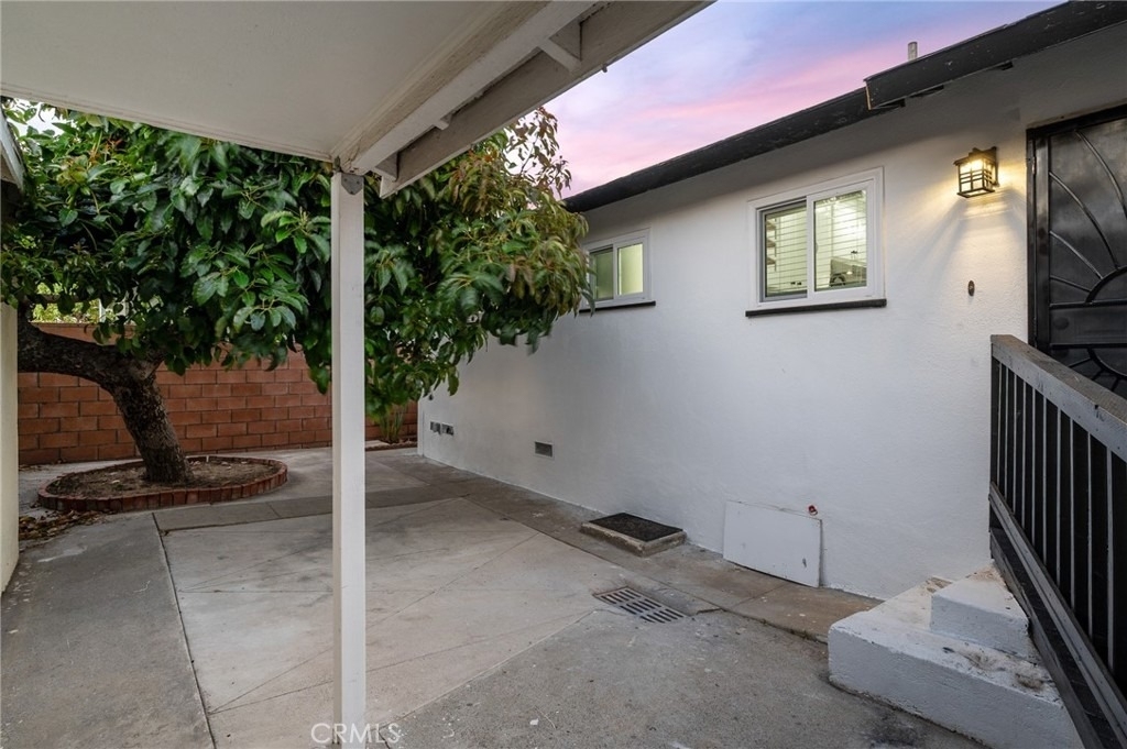 2023 Border Avenue - Photo 40