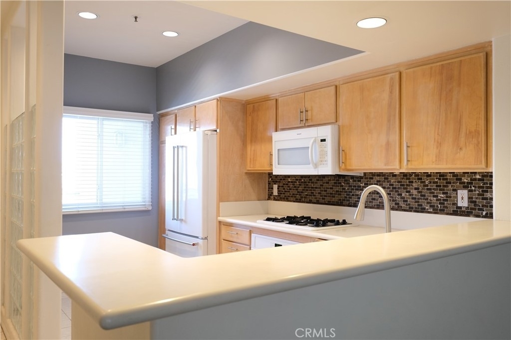 200 Pacific Coast Hwy - Photo 24
