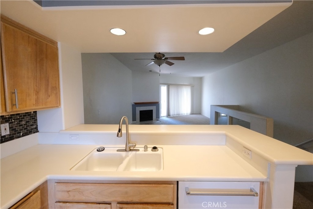 200 Pacific Coast Hwy - Photo 28