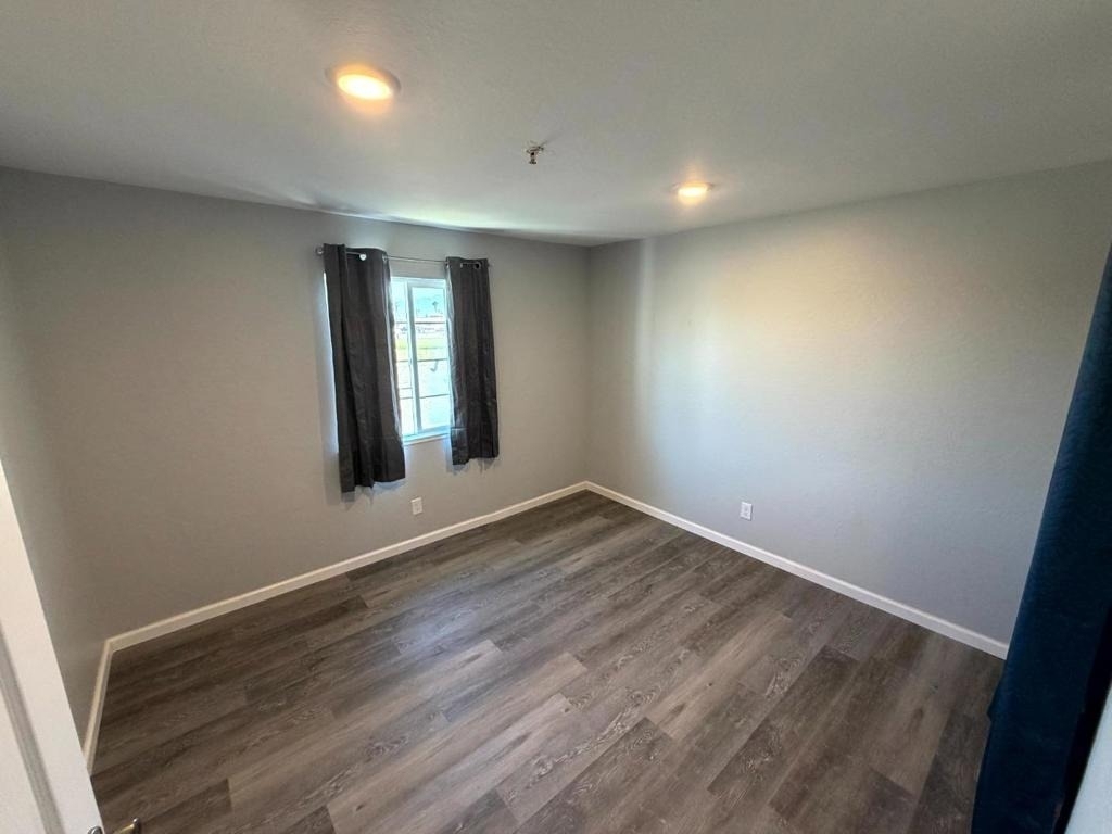 890 Rider Avenue - Photo 6