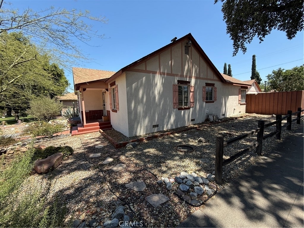 929 E Grand Boulevard - Photo 20