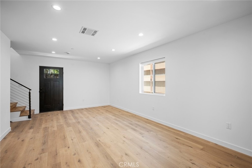 17807 Ludlow Street - Photo 6