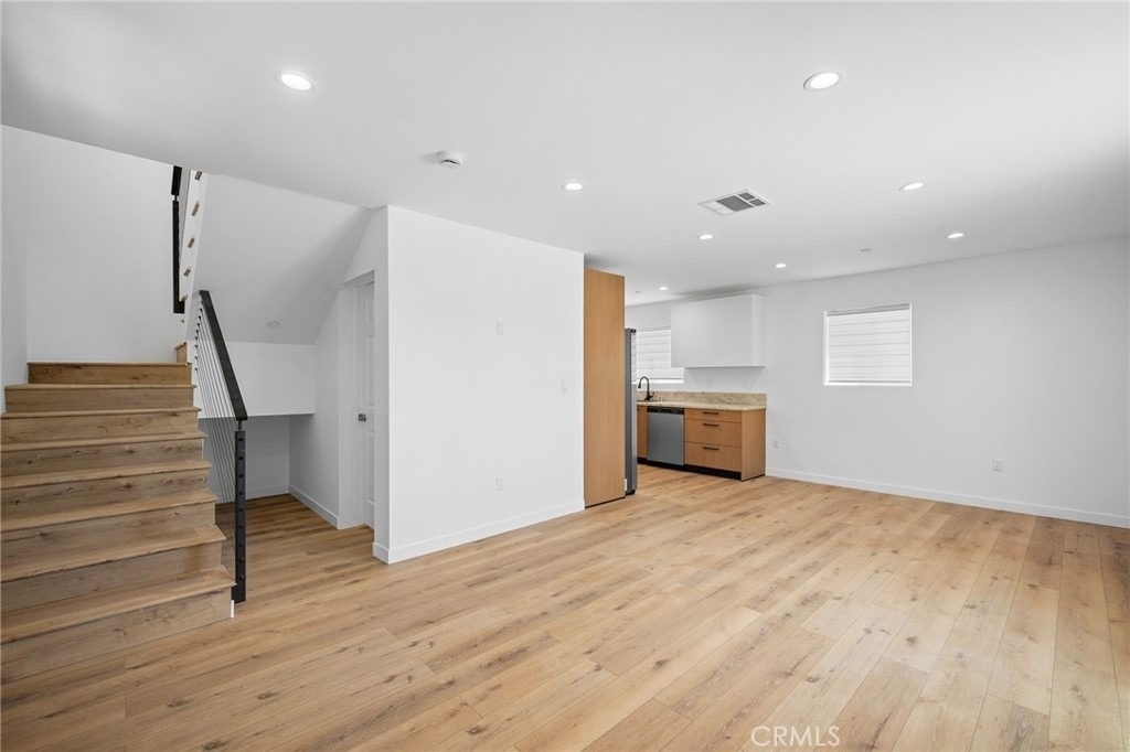 17805 Ludlow Street - Photo 5
