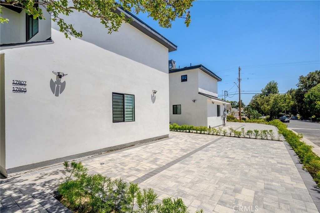 17805 Ludlow Street - Photo 20
