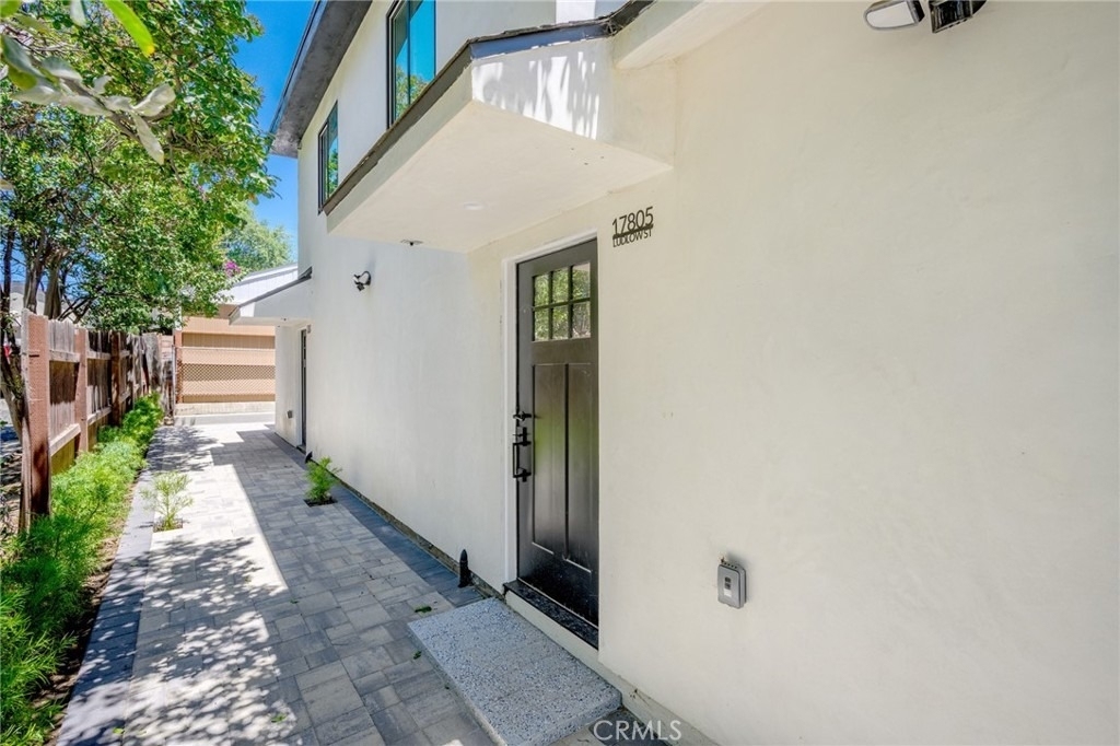 17805 Ludlow Street - Photo 2