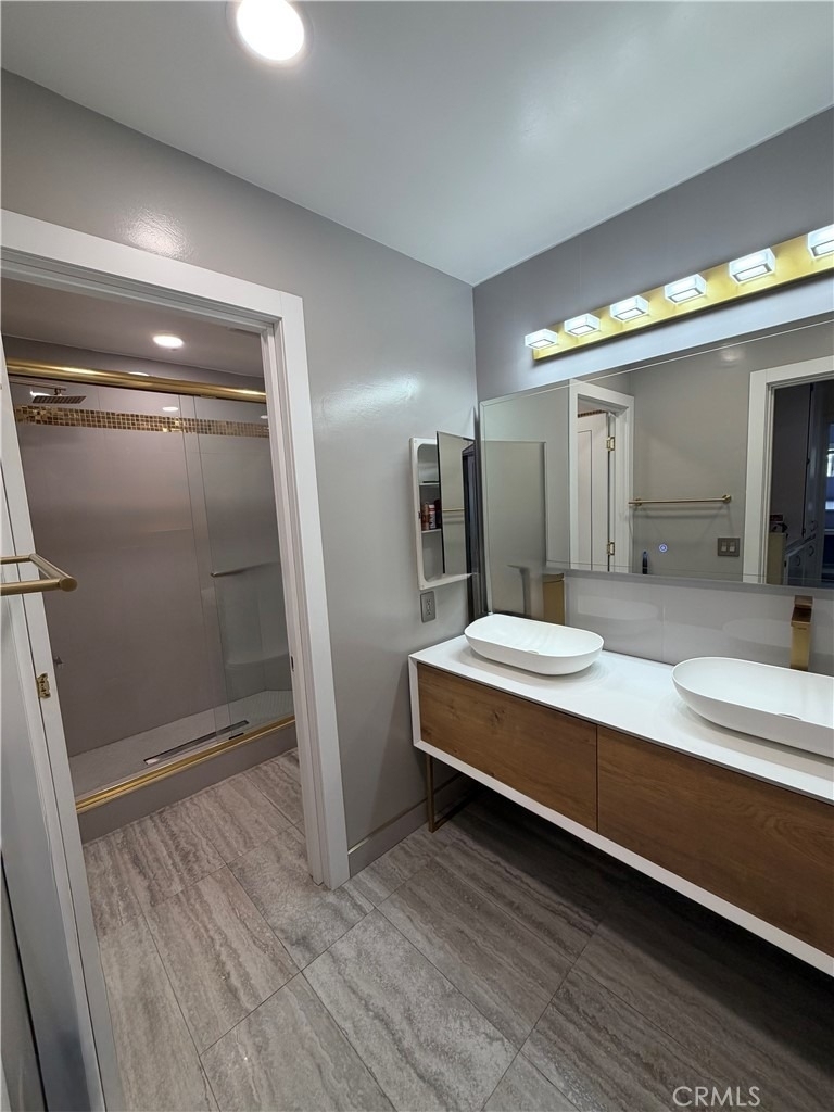 15050 Sherman Way - Photo 21