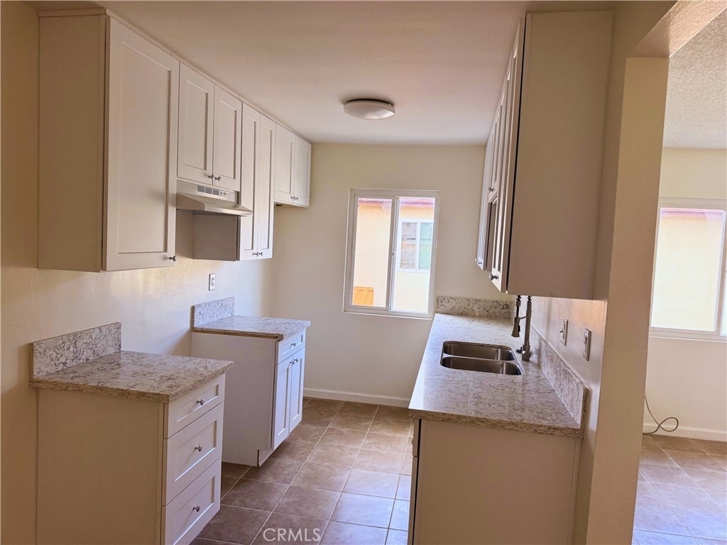 11118 Newville Ave - Photo 6
