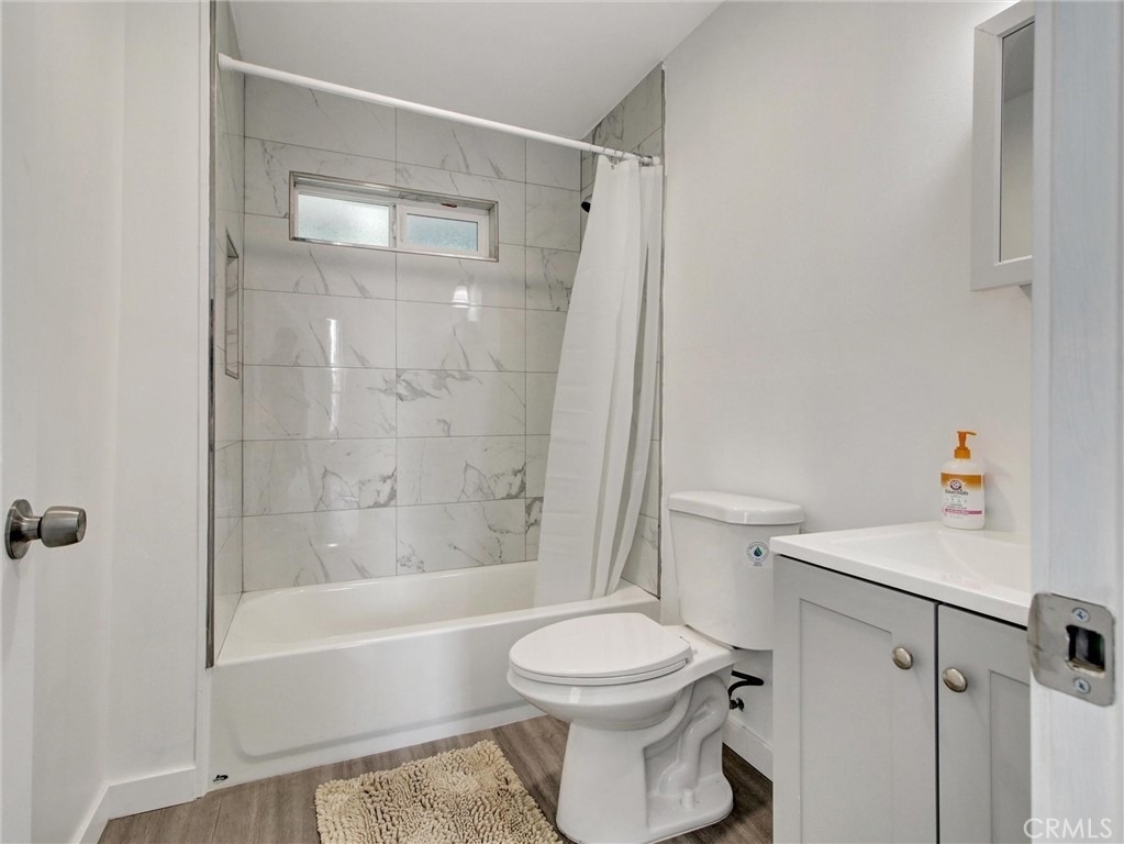 614 E 23rd - Photo 16