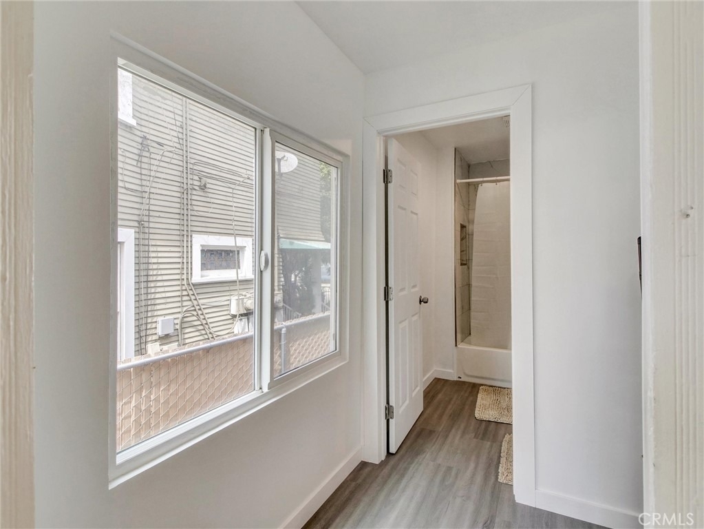 614 E 23rd - Photo 15