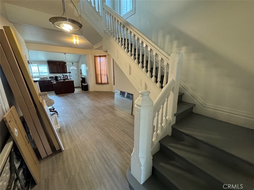 614 E 23rd - Photo 10
