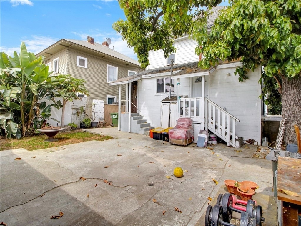 614 E 23rd - Photo 28