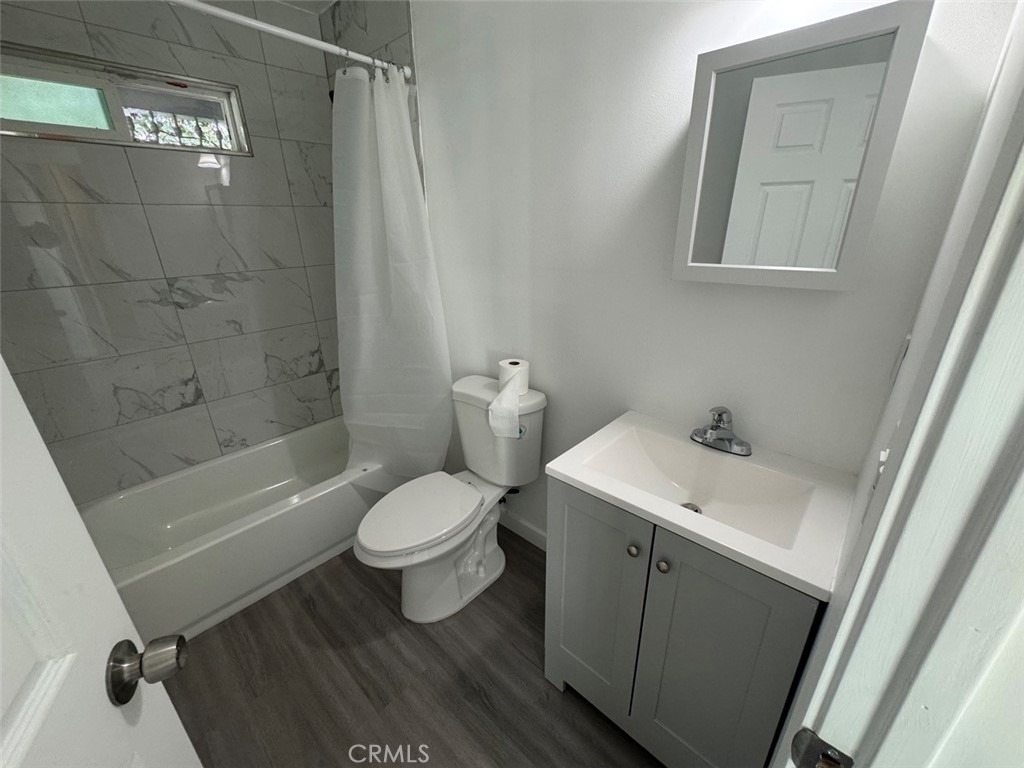 614 E 23rd - Photo 7
