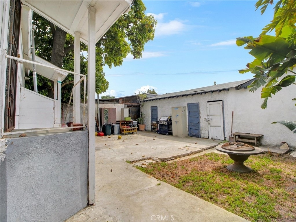 614 E 23rd - Photo 29