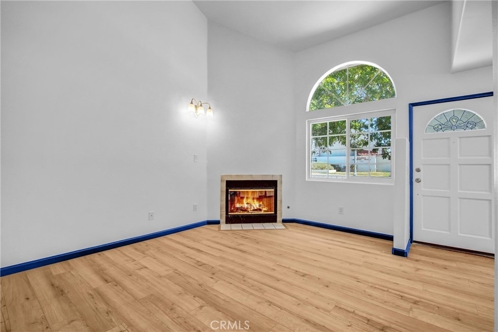 217 E Commonwealth - Photo 5