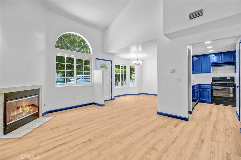 217 E Commonwealth - Photo 6