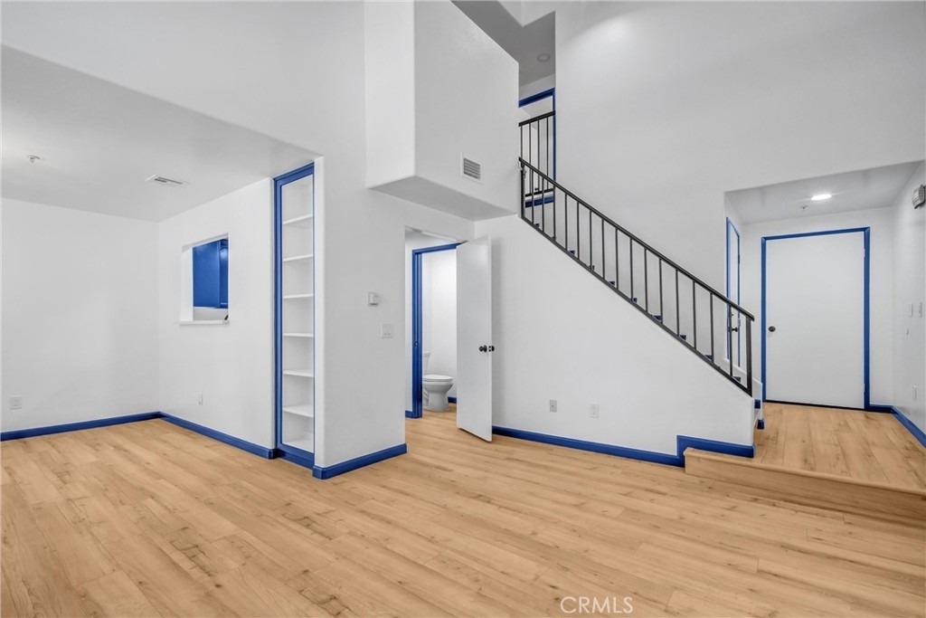 217 E Commonwealth - Photo 7